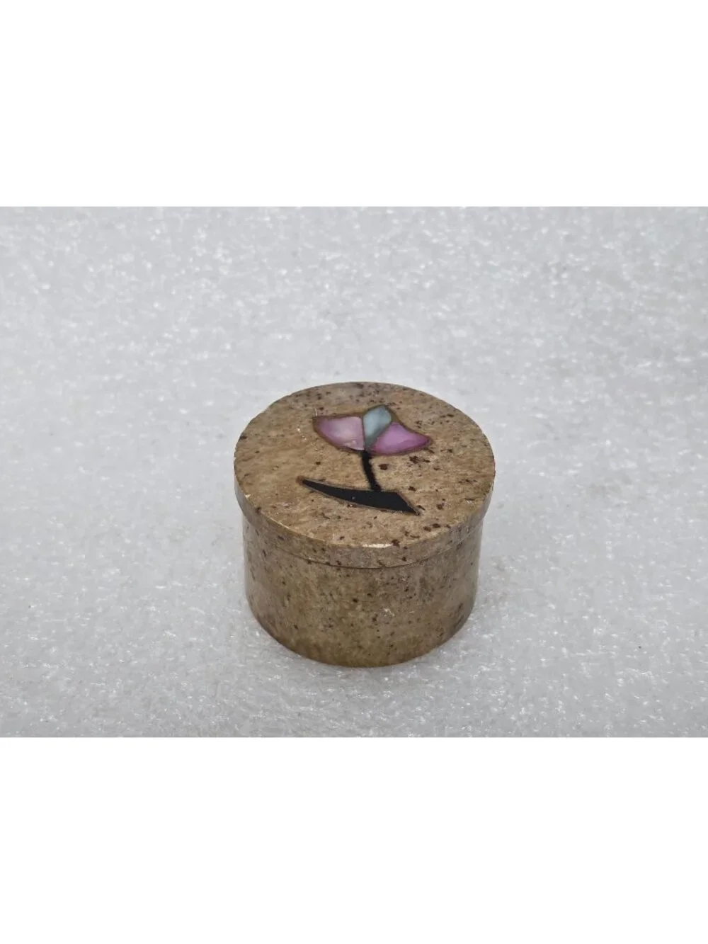 Handcrafted Soapstone Round Trinket Box Mother of Pearl Floral Inlay Design